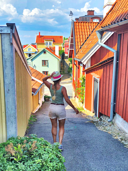 Swedish Savoir-Vivre: What Not to Do in Sweden